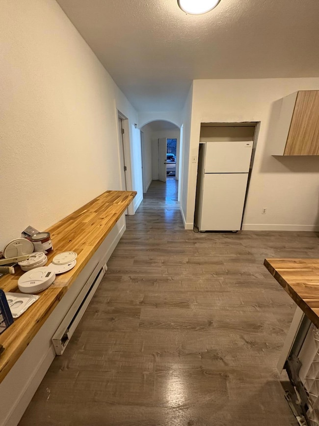 1208 Martin St, Klamath Falls, OR 97601 - photo 3