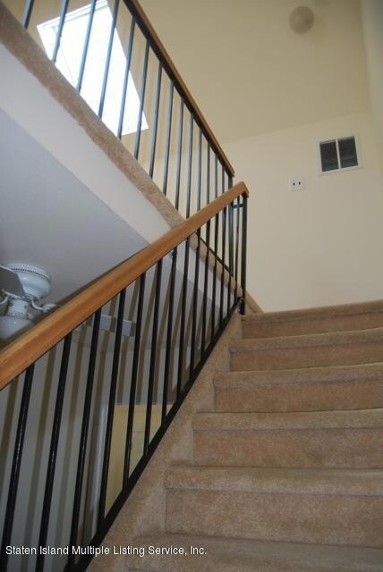 28 Houston Ln, Staten Island, NY 10302 - photo 5