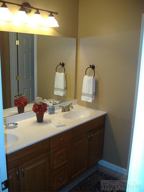 131 Cranberry Hills Ln, Fleetwood, NC 28626 - photo 3