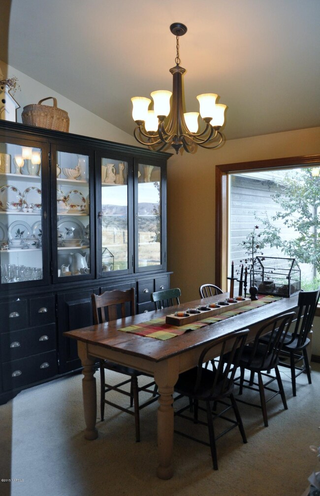 Formal Dining
