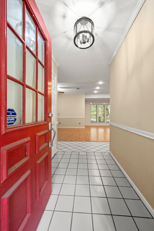 8311 Hot Springs Dr, Houston, TX 77095 - photo 2