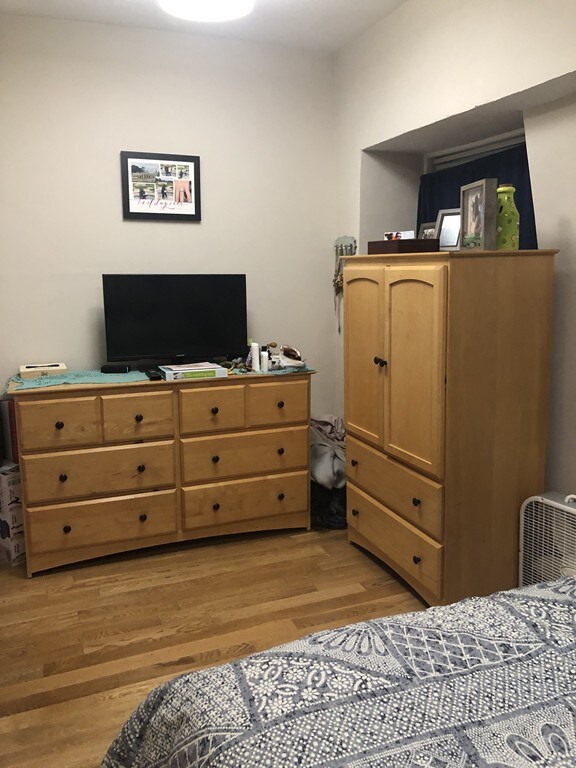 352 E 8th St unit 3, Boston, MA 02127 - photo 3