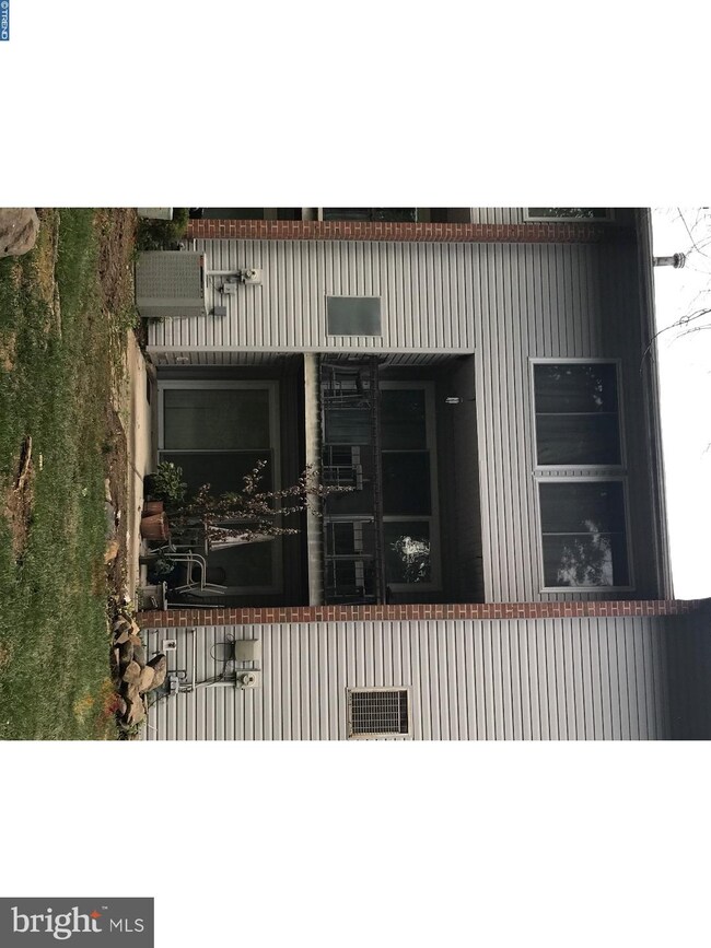 9 Ridgeway Square, Wilmington, DE 19810 - photo 4