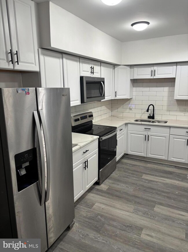 1002 W 7th St, Wilmington, DE 19805 - photo 2