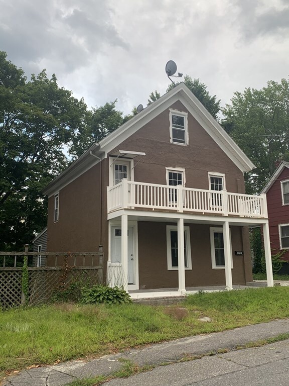 151 Willow St unit 1, Clinton, MA 01510 - photo 2