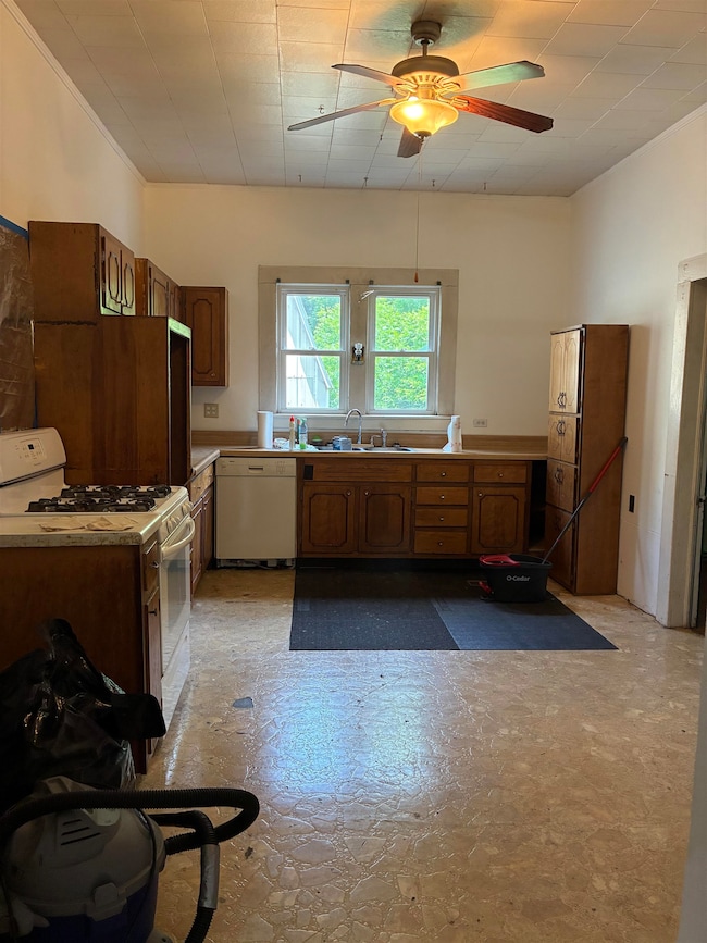 408 E Main St, Newbern, TN 38059 - photo 5