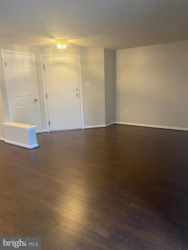 823 Stratford Way unit G, Frederick, MD 21701 - photo 3