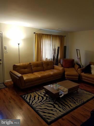 6920 Flagstaff St, Hyattsville, MD 20785 - photo 7