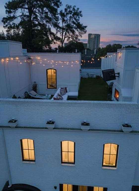 3667 Peachtree Rd NE unit 6, Atlanta, GA 30319 - photo 2