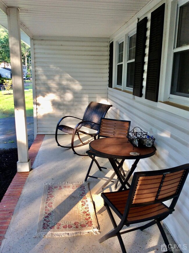 9 Devon Rd, Edison, NJ 08820 - photo 4