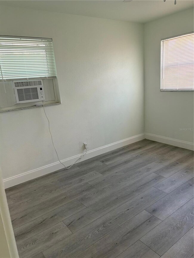 11425 1st St E unit 1, Treasure Island, FL 33706 - photo 4