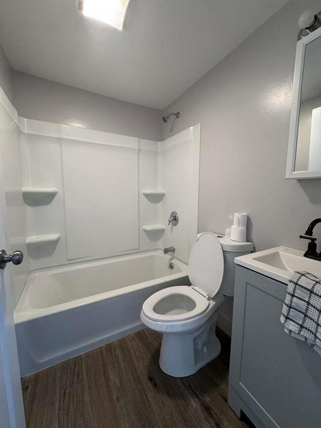 267 Silver St, Manchester, NH 03103 - photo 7