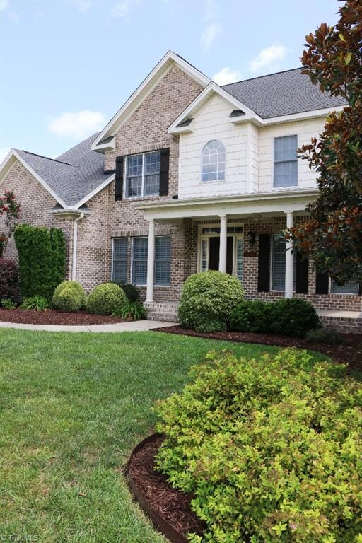 Well maintained front lawn welcomes you!
