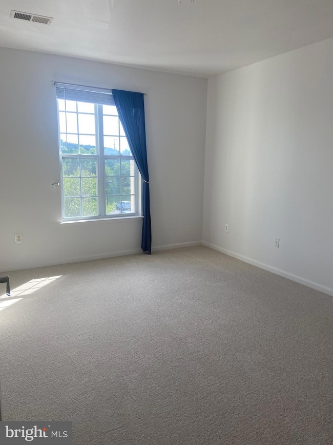 21228 Mcfadden Square unit 312, Sterling, VA 20165 - photo 5