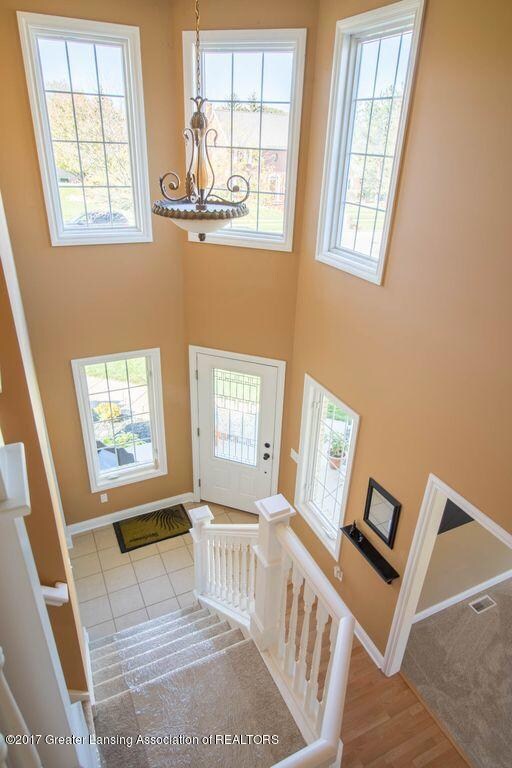 2202 Walmar Dr, Lansing, MI 48917 - photo 3