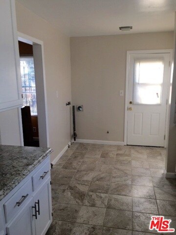 11855 Stanford Ave, Los Angeles, CA 90059 - photo 5