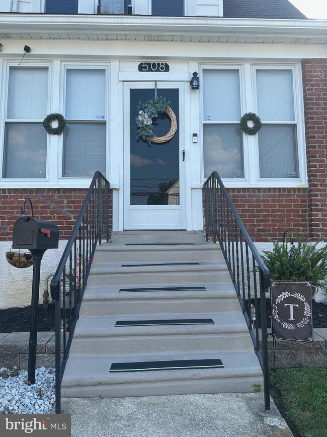 508 Lafayette Ave, Darby, PA 19023 - photo 2