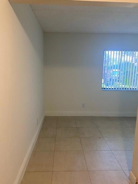 308 Meadows Cir, Boynton Beach, FL 33436 - photo 4