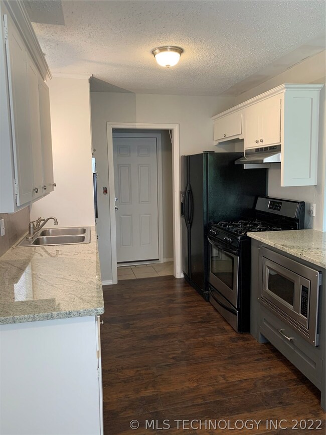 1636 S 5th Place, Broken Arrow, OK 74012 - photo 6