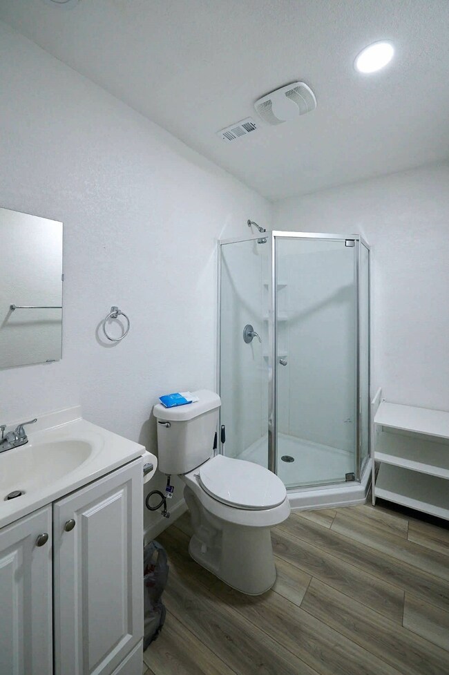 824 Fortune St, Houston, TX 77088 - photo 4