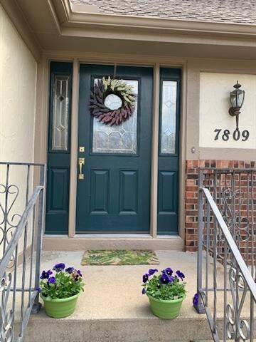 7809 Caenen Lake Rd, Shawnee, KS 66216 - photo 2