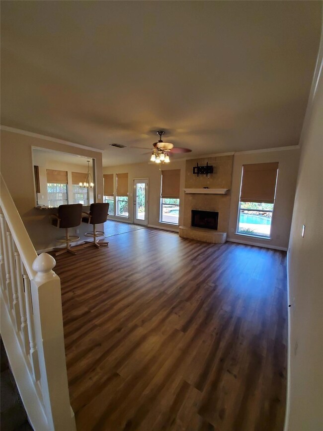 616 Natchez Ct, Hurst, TX 76054 - photo 6