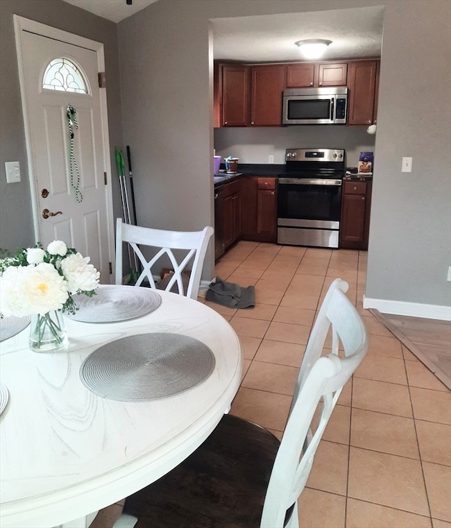 633 Wareham Rd unit 1, Plymouth, MA 02360 - photo 3