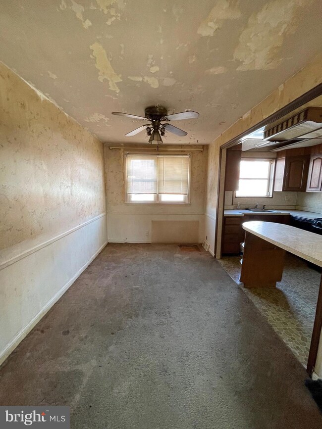 8006 Moro St, Philadelphia, PA 19136 - photo 3