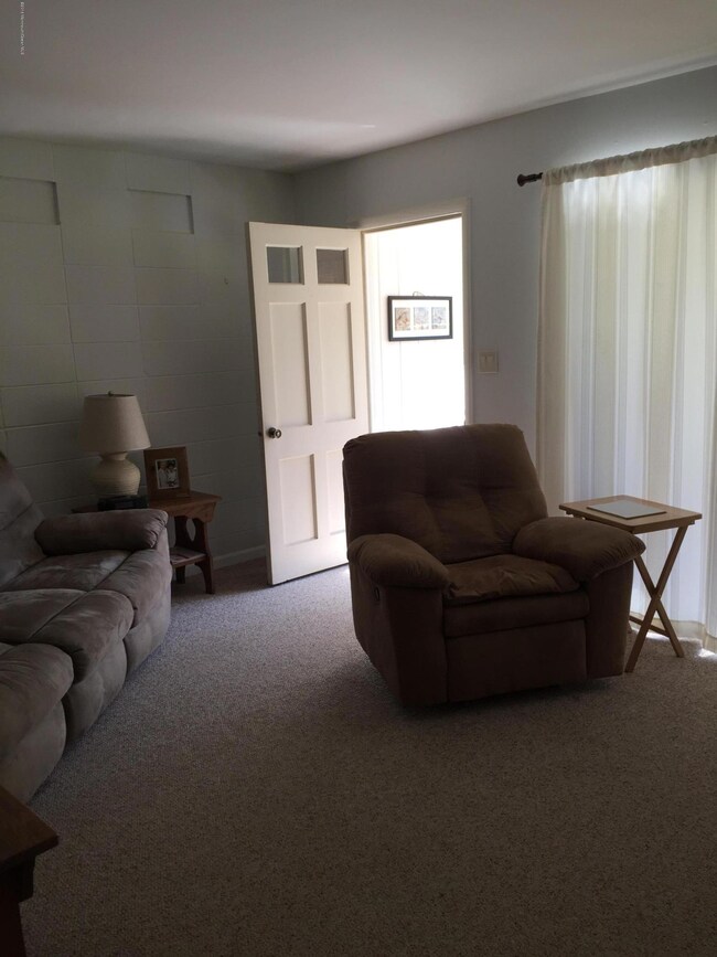 5 Walnut St unit 5-B, Toms River, NJ 08753 - photo 3