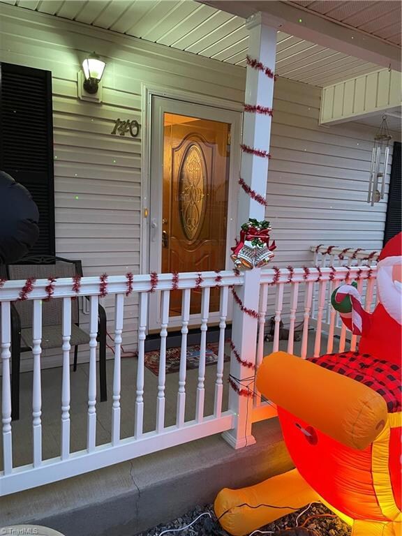 140 Morrison Creek Rd, Statesville, NC 28625 - photo 2