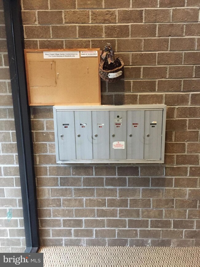 12 Glenamoy Rd unit 101, Lutherville Timonium, MD 21093 - photo 4