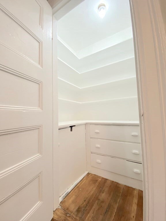 116 Winthrop Rd unit 4, Brookline, MA 02445 - photo 3