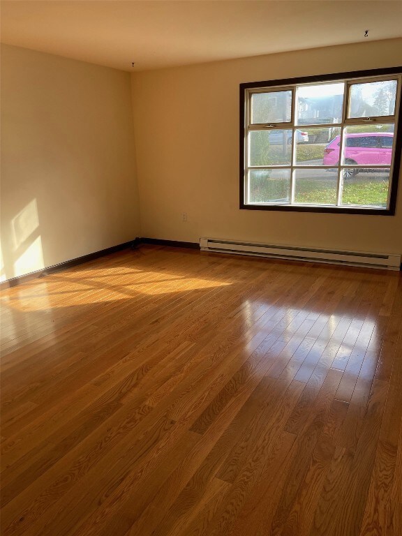 900 Wallace St unit 1-Right, Endicott, NY 13760 - photo 3