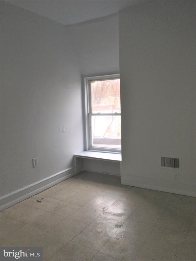 241 N Broom St unit 3, Wilmington, DE 19805 - photo 3