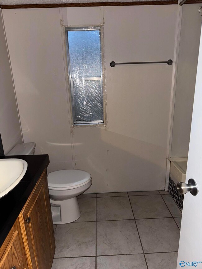 6204 Highway 53 unit D, Harvest, AL 35749 - photo 6