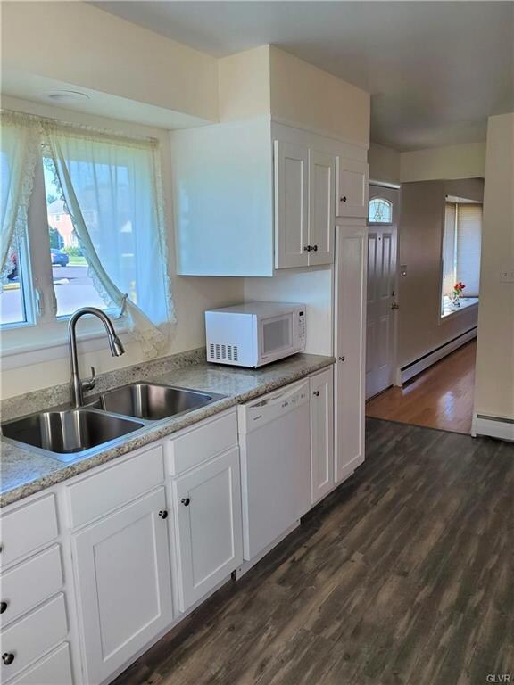 1704 Greenleaf St, Allentown, PA 18104 - photo 6