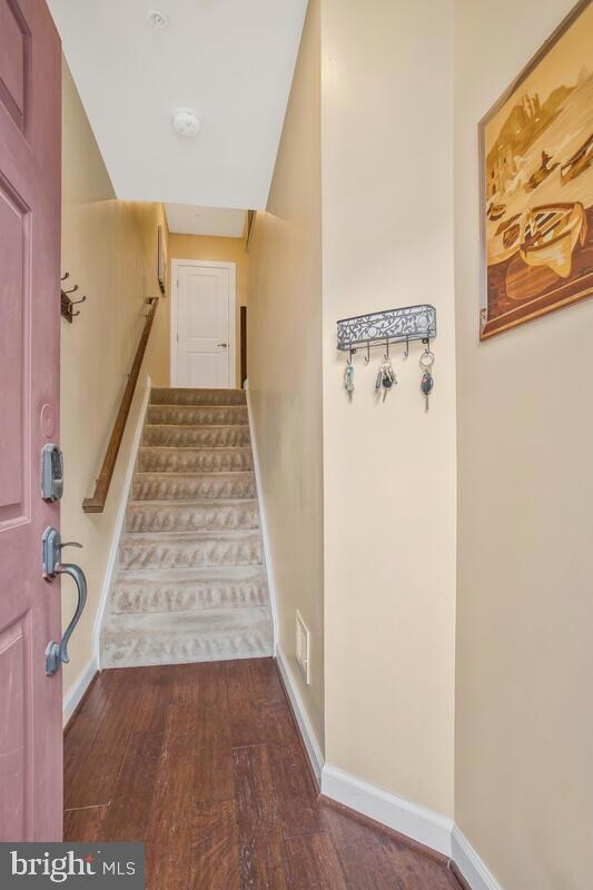 2525 Rolling Forest Dr, Hanover, MD 21076 - photo 6