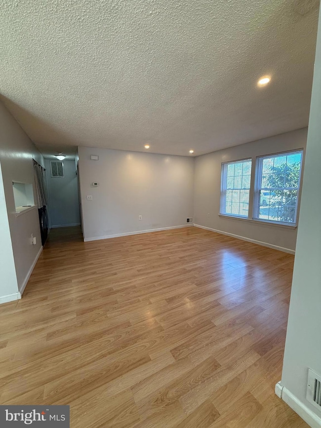 606 Sequoia Ct unit 606, Jackson, NJ 08527 - photo 3