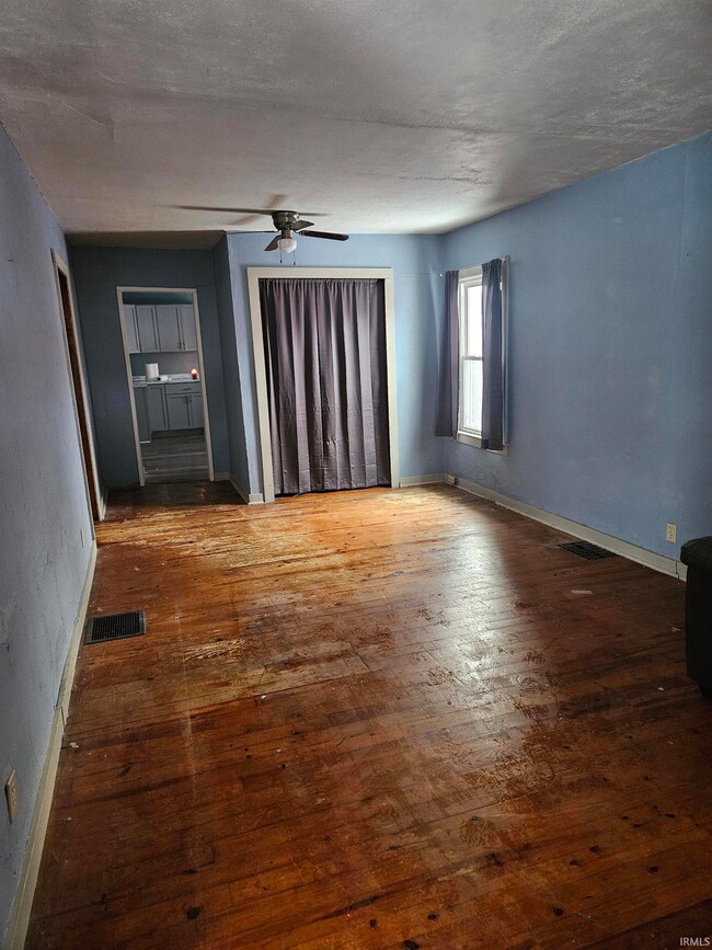 1128 S Elizabeth St, Kokomo, IN 46902 - photo 7