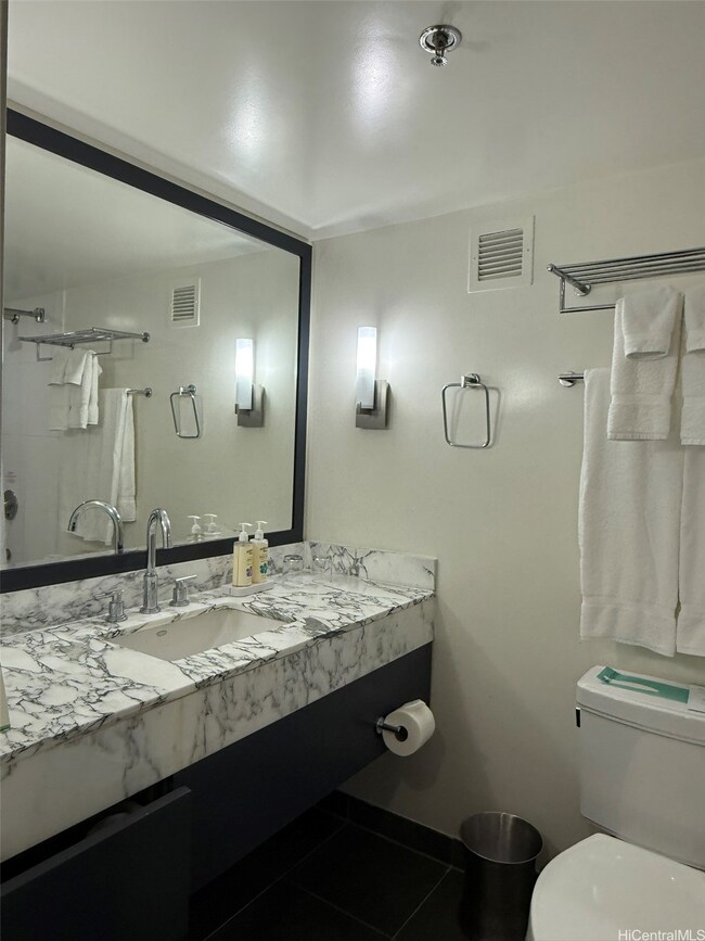 410 Atkinson Dr unit 2014, Honolulu, HI 96814 - photo 6