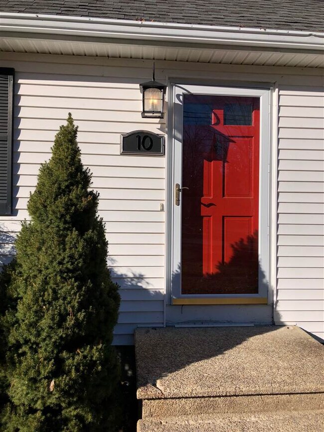 10 Paul Ave, Derry, NH 03038 - photo 5