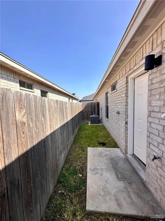 5700 Nightingale Ave unit 1, McAllen, TX 78504 - photo 6