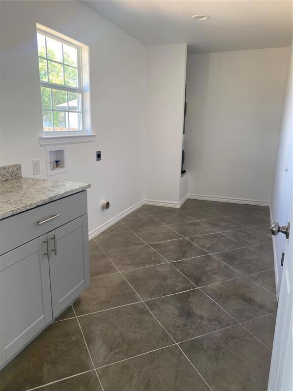 1314 Chase Ave, Cleburne, TX 76031 - photo 6