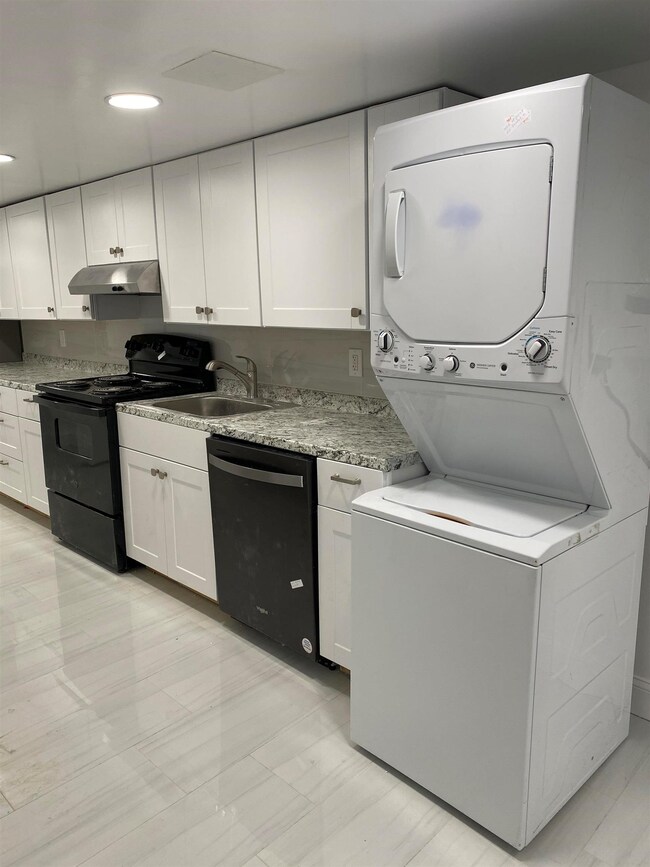 356 Liberty Ave unit ground, Jersey City, NJ 07307 - photo 4