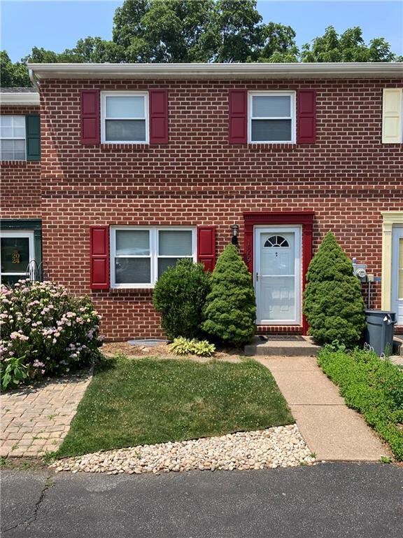 1369 Arch St, Emmaus, PA 18049 - photo 2