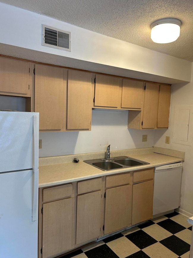 2494 Etiwan Ave unit 5g, Charleston, SC 29414 - photo 2