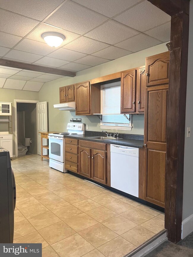 21 N Summit Ave unit A, Pitman, NJ 08071 - photo 4