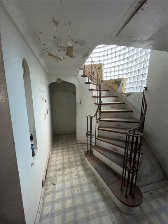 203 Elm St, Clairton, PA 15025 - photo 2