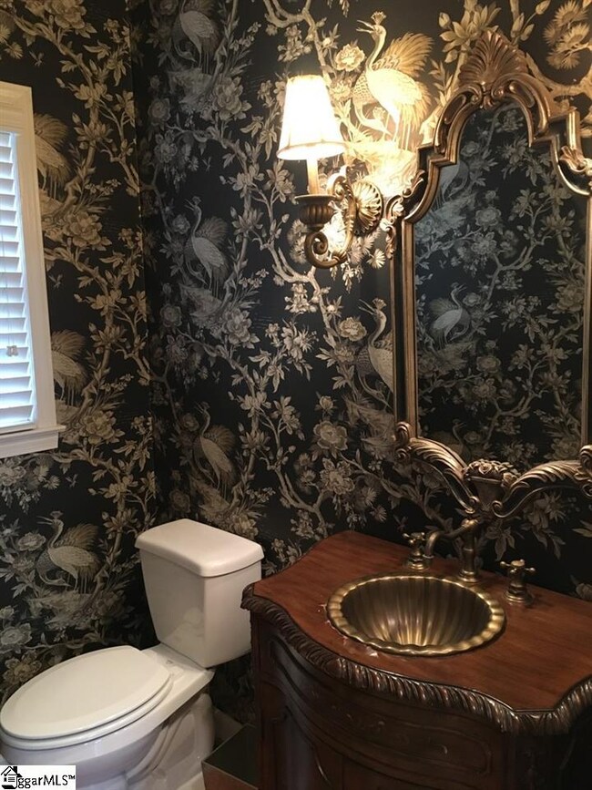 108 S Warwick Rd, Greenville, SC 29617 - photo 5