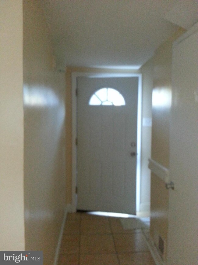 14416 Bel Pre Dr, Silver Spring, MD 20906 - photo 6